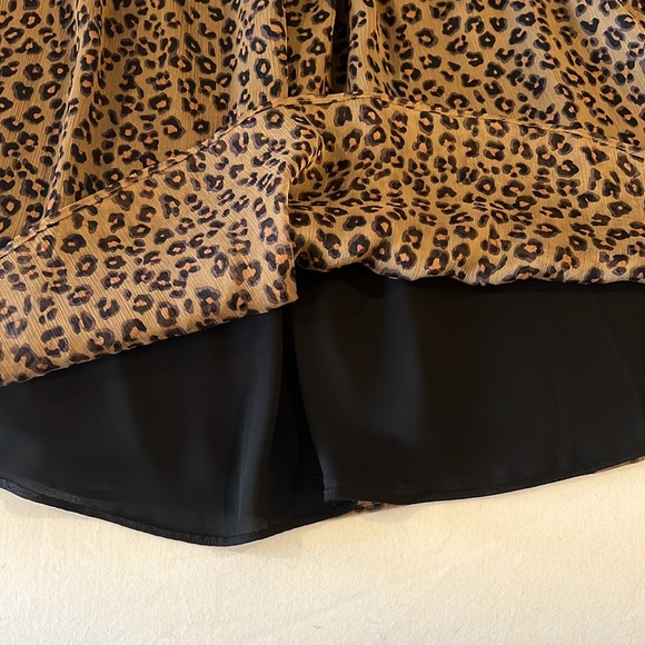 Leopard off the shoulder top - Picture 3 of 4